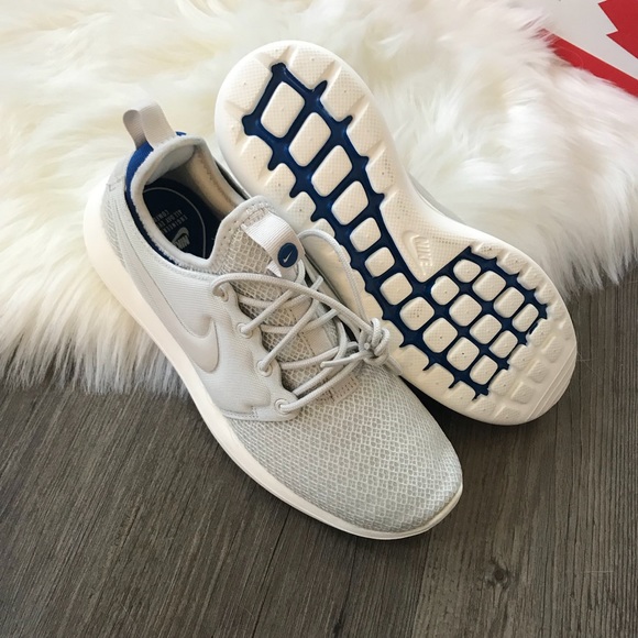 Brand New Nike Roshe Two Light Bone - Picture 5 of 5